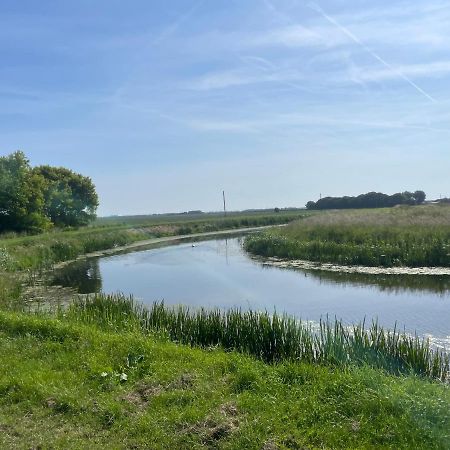 Hôtel Luxury Glamping At The Riverside à Skegness Extérieur photo