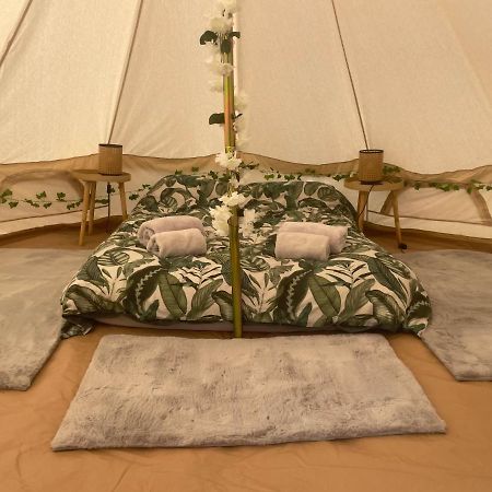 Hôtel Luxury Glamping At The Riverside à Skegness Extérieur photo