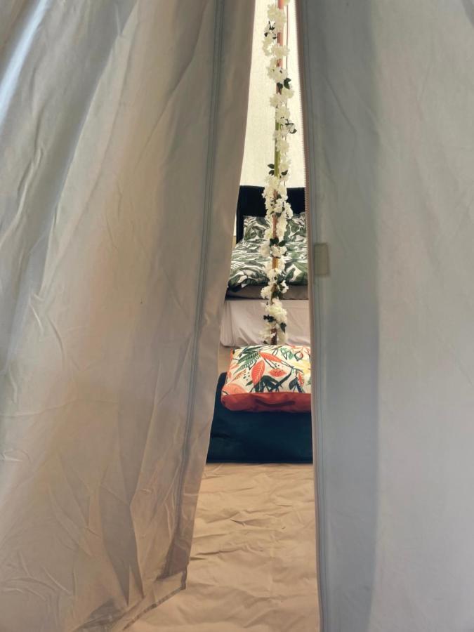 Hôtel Luxury Glamping At The Riverside à Skegness Extérieur photo
