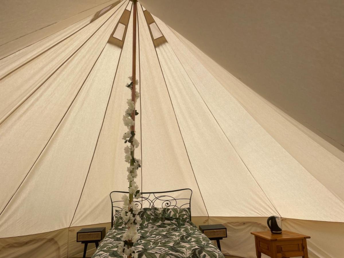 Hôtel Luxury Glamping At The Riverside à Skegness Extérieur photo